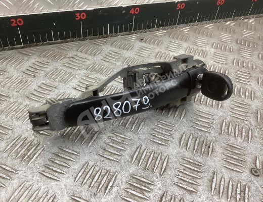 Ручка наружная передняя левая Seat Ibiza III (6L) 2002-2008  Seat Ibiza Ibiza III (6L) 2002-2008