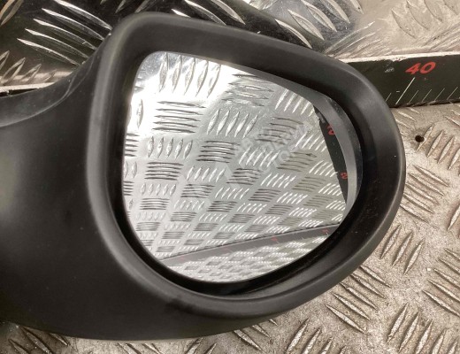 Зеркало наружное левое Seat Ibiza III (6L) 2002-2008  Seat Ibiza Ibiza III (6L) 2002-2008