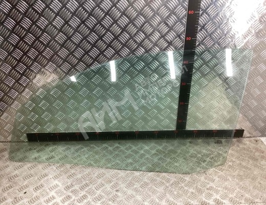 Стекло двери передней левой Seat Ibiza III (6L) 2002-2008  Seat Ibiza Ibiza III (6L) 2002-2008