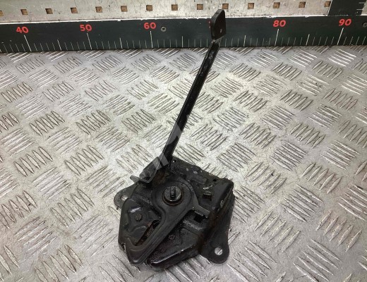 Замок капота Kia Sorento I (JC/BL) 2002-2006  Kia Sorento Sorento I (JC/BL) 2002-2006