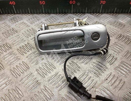 Ручка открывания багажника Volkswagen Golf IV (1J) 1997-2004  Volkswagen Golf Golf IV (1J) 1997-2004