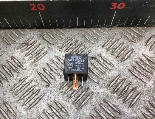 Реле (прочие) Seat Ibiza III (6L) 2002-2008  Seat Ibiza Ibiza III (6L) 2002-2008