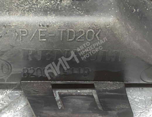 Заглушка (решетка) в бампер передний Renault Megane II 2002-2006  Renault Megane Megane II 2002-2006