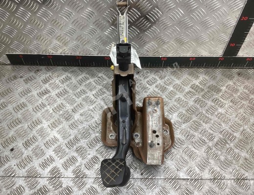 Педаль тормоза Seat Ibiza III (6L) 2002-2008  Seat Ibiza Ibiza III (6L) 2002-2008