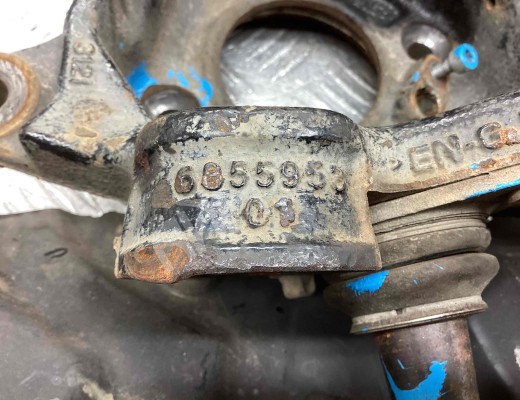 Кулак поворотный левый BMW X3 (F25) 2010-2017  BMW X3 X3 (F25) 2010-2017