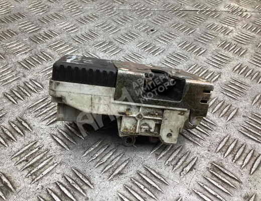 Замок двери передней правой Peugeot 406 1995-2004  Peugeot 406 406 1995-2004