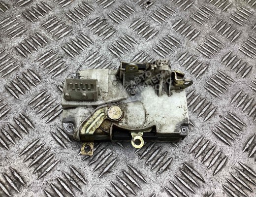 Замок двери передней правой  Peugeot 406 1995-2004