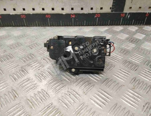 Замок двери передней левой Volkswagen Golf IV (1J) 1997-2004  Volkswagen Golf Golf IV (1J) 1997-2004