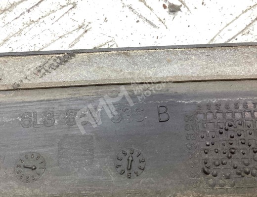 Молдинг крыла заднего правого Seat Ibiza III (6L) 2002-2008  Seat Ibiza Ibiza III (6L) 2002-2008