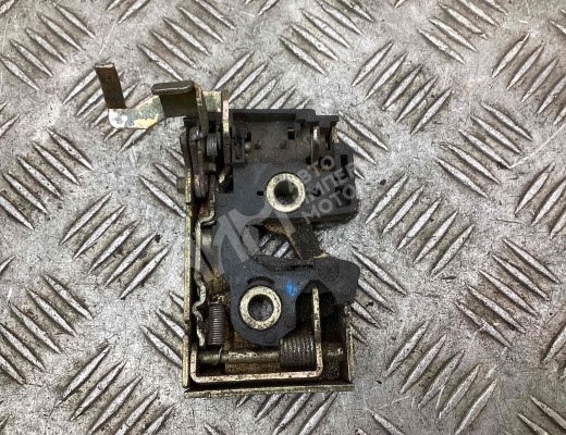 Замок двери передней правой Volkswagen Passat B4 (3A) 1993-1997  Volkswagen Passat Passat B4 (3A) 1993-1997