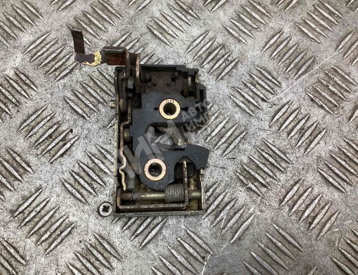 Замок двери передней правой Volkswagen Passat B4 (3A) 1993-1997  Volkswagen Passat Passat B4 (3A) 1993-1997