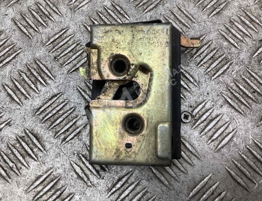 Замок двери передней правой Volkswagen Passat B3 1988-1993  Volkswagen Passat Passat B3 1988-1993