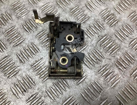 Замок двери передней правой Volkswagen Passat B4 (3A) 1993-1997  Volkswagen Passat Passat B4 (3A) 1993-1997