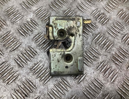 Замок двери передней правой Volkswagen Passat B4 (3A) 1993-1997  Volkswagen Passat Passat B4 (3A) 1993-1997