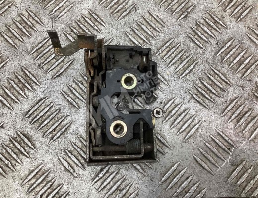 Замок двери передней правой Volkswagen Passat B4 (3A) 1993-1997  Volkswagen Passat Passat B4 (3A) 1993-1997