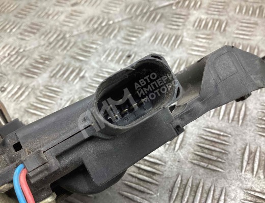 Замок двери передней правой Volkswagen Passat B5 (3B) 1996-2000  Volkswagen Passat Passat B5 (3B) 1996-2000