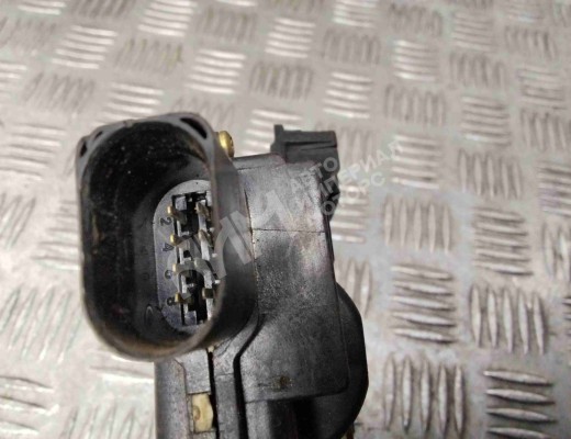 Замок двери передней правой Volkswagen Passat B5 (3B) 1996-2000  Volkswagen Passat Passat B5 (3B) 1996-2000