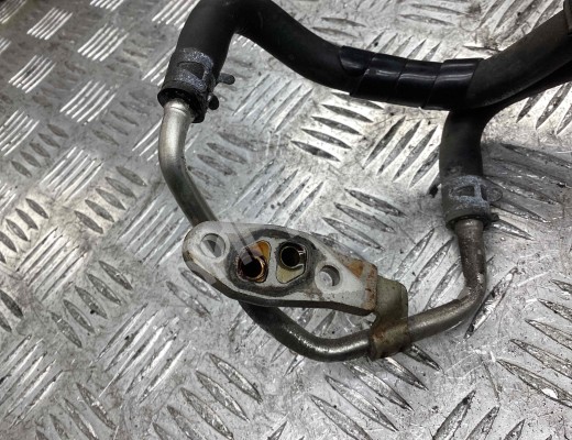 Трубка турбины Toyota Avensis I (T220) 1997-2003  Toyota Avensis Avensis I (T220) 1997-2003