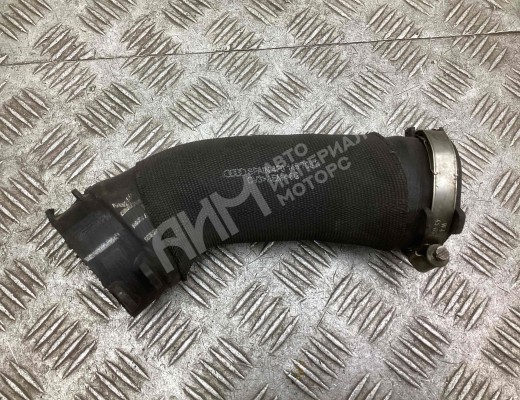 Патрубок интеркулера Audi A6 C6 (4F) 2004-2008  Audi A6 A6 C6 (4F) 2004-2008