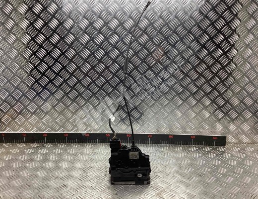 Замок двери передней правой Opel Corsa D 2006-2010  Opel Corsa Corsa D 2006-2010