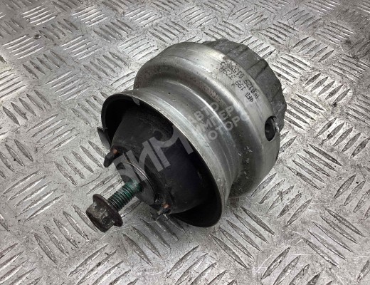 Подушка крепления двигателя  Audi A6 C6 (4F) 2004-2008