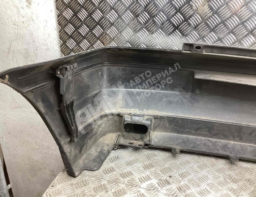 Бампер задний Volkswagen Golf III (1H) 1991-1997  Volkswagen Golf Golf III (1H) 1991-1997