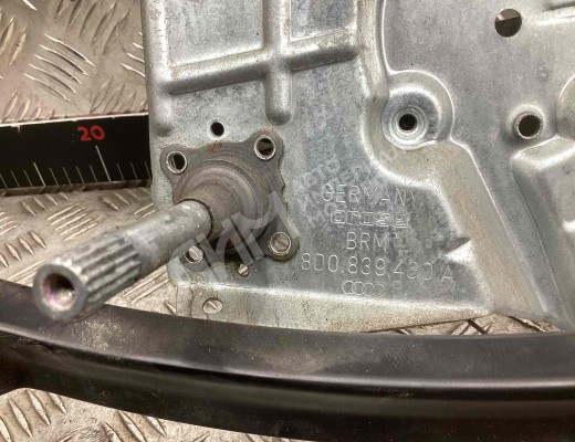 Стеклоподъемник задний правый Audi A4 B5 (8D) 1994-1999  Audi A4 A4 B5 (8D) 1994-1999