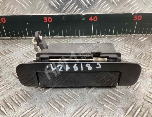 Ручка наружная задняя правая Audi A4 B5 (8D) 1994-1999  Audi A4 A4 B5 (8D) 1994-1999