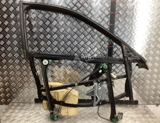 Стеклоподъемник передний правый Audi A4 B5 (8D) 1994-1999  Audi A4 A4 B5 (8D) 1994-1999