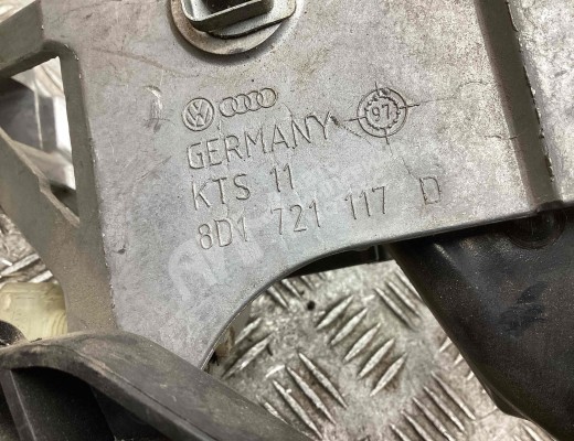 Узел педальный (блок педалей) Volkswagen Passat B5 (3B) 1996-2000  Volkswagen Passat Passat B5 (3B) 1996-2000
