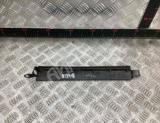 Ус под фару правый Mercedes E (W124) 1985-1996  Mercedes E E (W124) 1985-1996