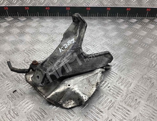 Кронштейн двигателя Audi A4 B6 (8EC, 8E5) 2000-2004  Audi A4 A4 B6 (8EC, 8E5) 2000-2004