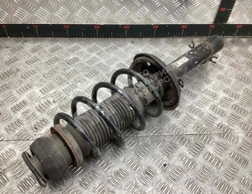Стойка передняя левая Volkswagen Golf IV (1J) 1997-2004  Volkswagen Golf Golf IV (1J) 1997-2004