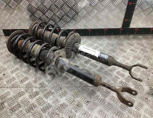 Стойка передняя правая Audi A4 B5 (8D) 1994-1999  Audi A4 A4 B5 (8D) 1994-1999