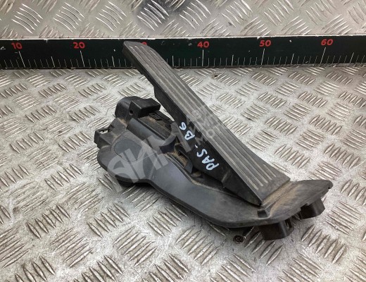 Педаль газа  Volkswagen Passat B6 (3C) 2005-2010