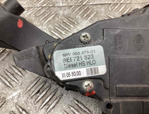 Педаль газа Audi A4 B6 (8EC, 8E5) 2000-2004  Audi A4 A4 B6 (8EC, 8E5) 2000-2004