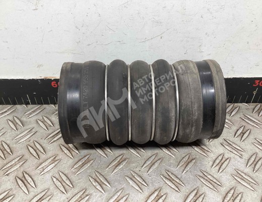 Патрубок интеркулера Renault Premium II 2006-2013  Renault Premium Premium II 2006-2013