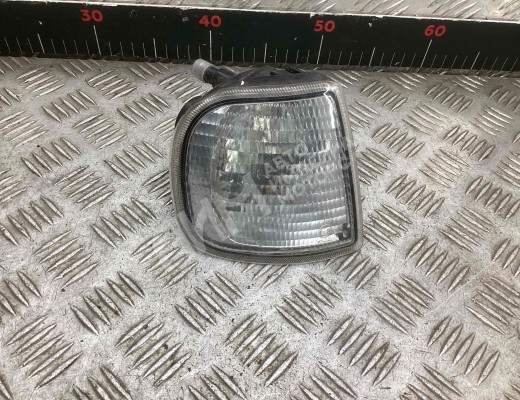 Поворотник правый Seat Ibiza II (6K) 1993-2002  Seat Ibiza Ibiza II (6K) 1993-2002