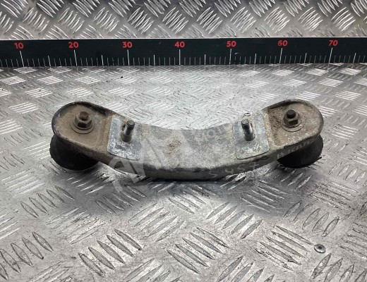 Кронштейн КПП BMW 5-Series (E39) 2000-2004 рестайлинг  BMW 5-Series 5-Series (E39) 2000-2004 рестайлинг