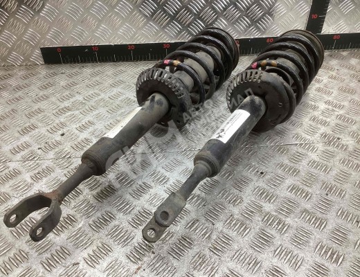 Стойка передняя правая Audi A4 B5 (8D) 1994-1999  Audi A4 A4 B5 (8D) 1994-1999
