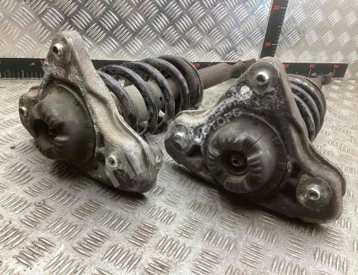 Стойка передняя правая Audi A4 B6 (8EC, 8E5) 2000-2004  Audi A4 A4 B6 (8EC, 8E5) 2000-2004