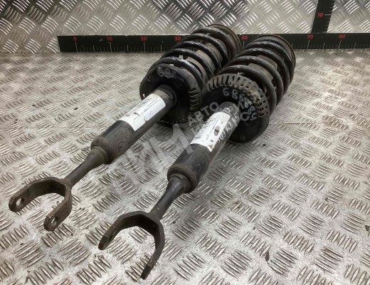 Стойка передняя правая Volkswagen Passat B5 (3B) 1996-2000  Volkswagen Passat Passat B5 (3B) 1996-2000