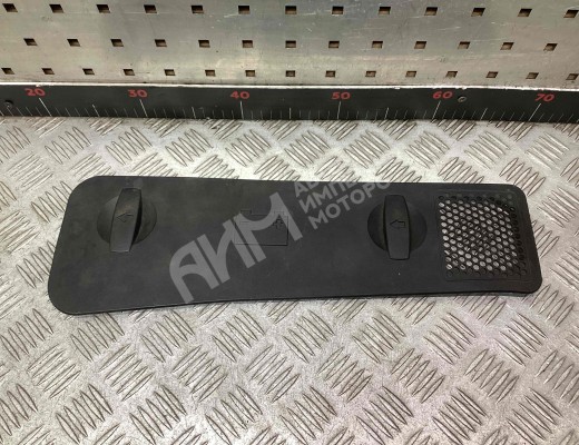 Крышка аккумулятора Volkswagen Passat B5+ (3B) 2000-2005 рестайлинг  Volkswagen Passat Passat B5+ (3B) 2000-2005 рестайлинг