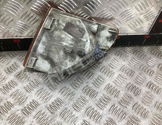 Поворотник правый Mercedes Vito I (W638) 1996-2003  Mercedes Vito Vito I (W638) 1996-2003