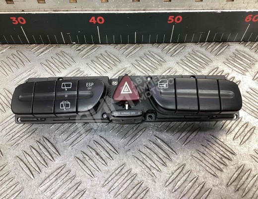 Блок кнопок Mercedes C (W203) 2000-2004  Mercedes C C (W203) 2000-2004