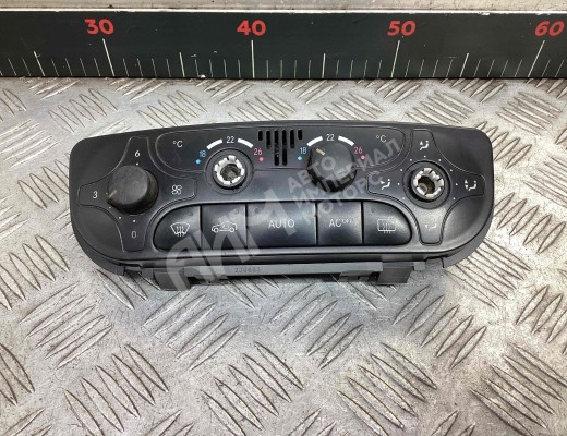 Блок управления печки/климат-контроля Mercedes C (W203) 2000-2004  Mercedes C C (W203) 2000-2004