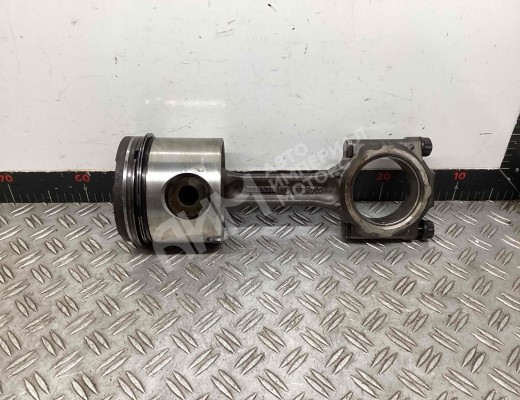 Поршень Renault Premium I 1996-2006  Renault Premium Premium I 1996-2006