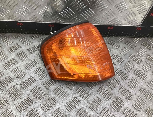 Поворотник правый  Mercedes C C (W202) 1993-1997