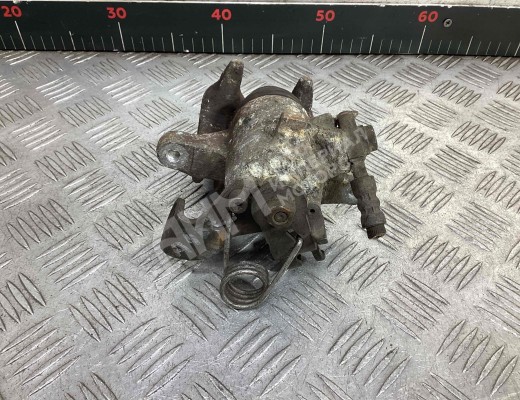 Суппорт задний правый Audi A4 B6 (8EC, 8E5) 2000-2004  Audi A4 A4 B6 (8EC, 8E5) 2000-2004