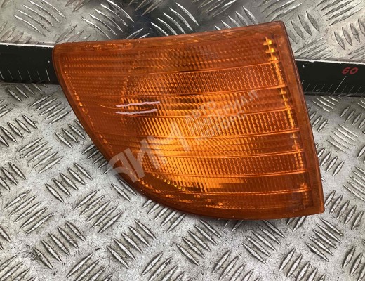 Поворотник правый  Mercedes Vito Vito (W638) 1996-2003